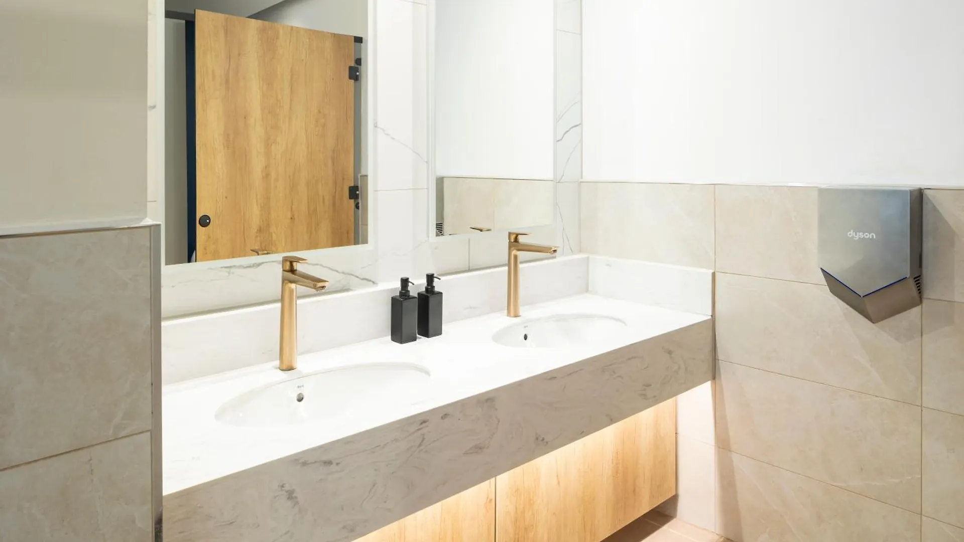 Hotel Holiday Inn Gloucester - Cheltenham By Ihg
